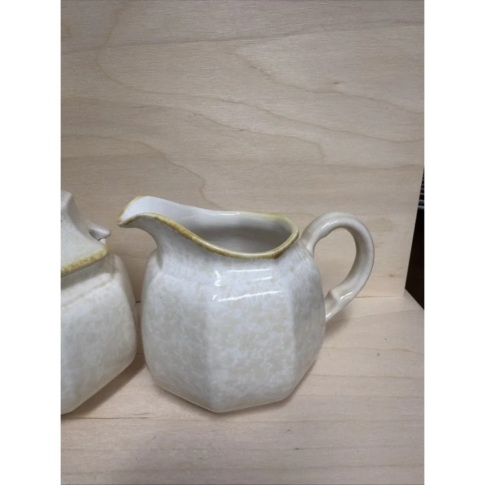Mikasa Avante‎ Ivory Creamer and Sugar Bowl with Lid Retro Vintage